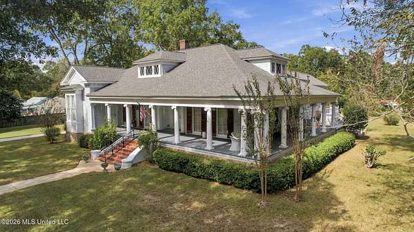 2 Acres of Land with Home for Sale in Summit, Mississippi
