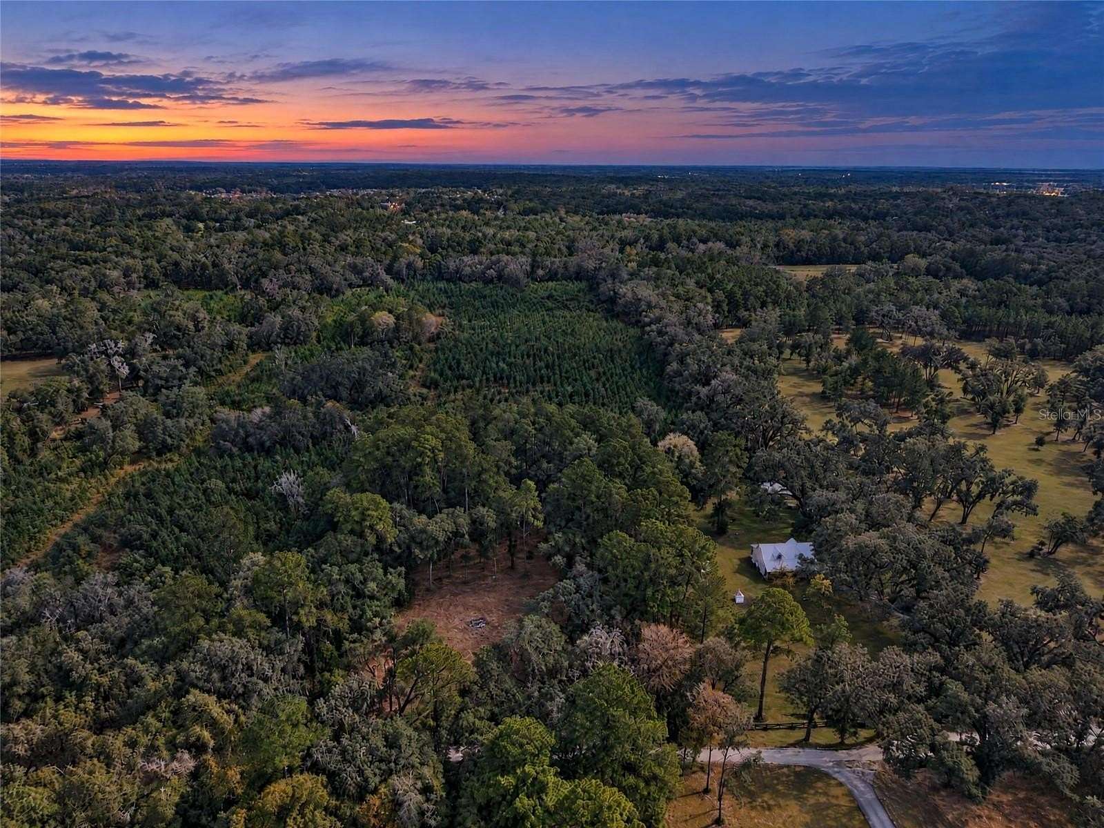 2 Acres of Residential Land for Sale in Newberry, Florida