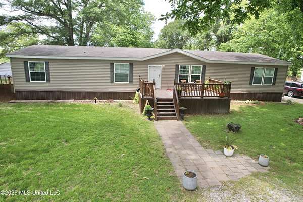 30 Acres of Land with Home for Sale in Tutwiler, Mississippi