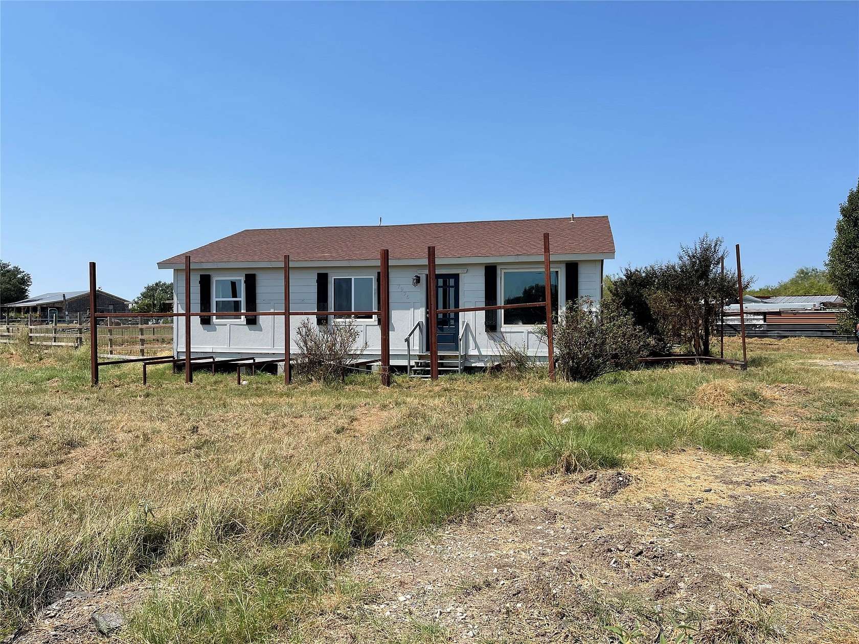 2.2 Acres of Land with Home for Lease in Royse City, Texas