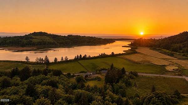 1 Acre of Land for Sale in Cloverdale, Oregon