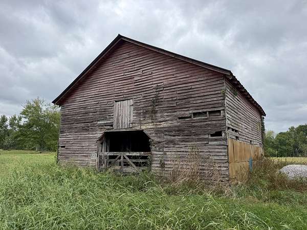 11.3 Acres of Land for Sale in Portland, Tennessee