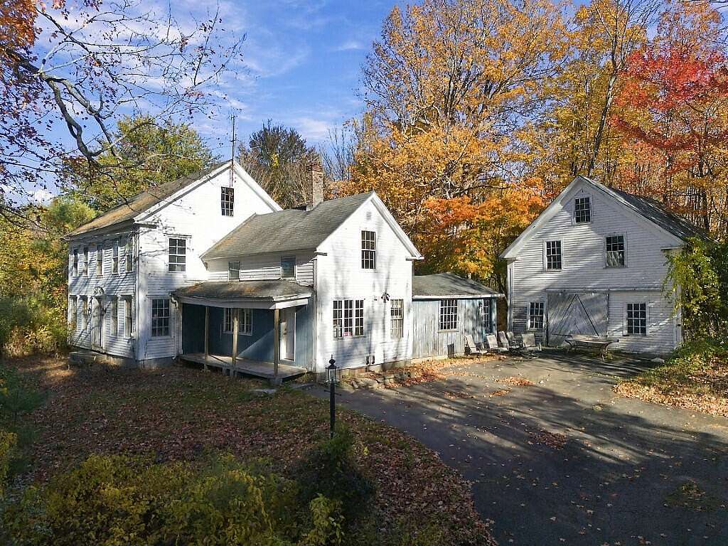 2.49 Acres of Land with Home for Sale in Manchester, Maine