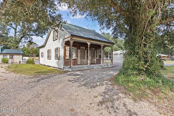 2.12 Acres of Land with Home for Sale in Baldwin, Louisiana