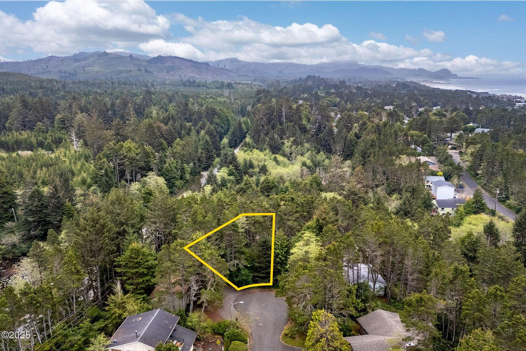 0.09 Acres of Residential Land for Sale in Lincoln City, Oregon