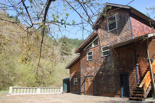 12 Acres of Land with Home for Sale in Waldport, Oregon