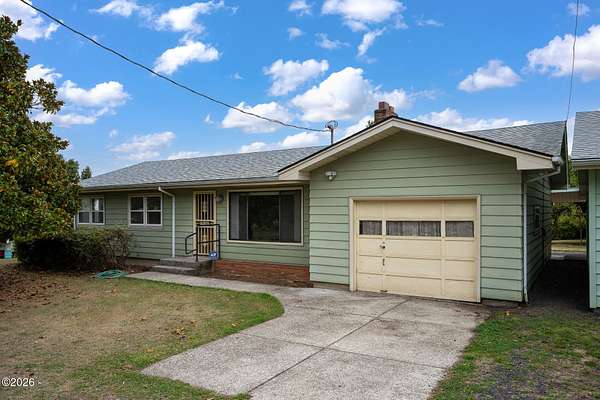 2.19 Acres of Land with Home for Sale in St. Helens, Oregon
