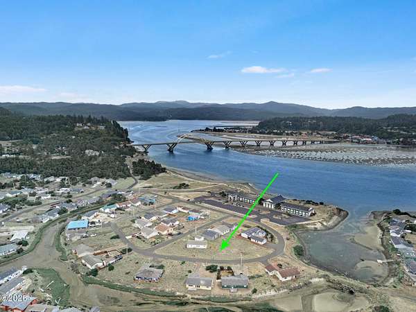 0.13 Acres of Mixed-Use Land for Sale in Waldport, Oregon
