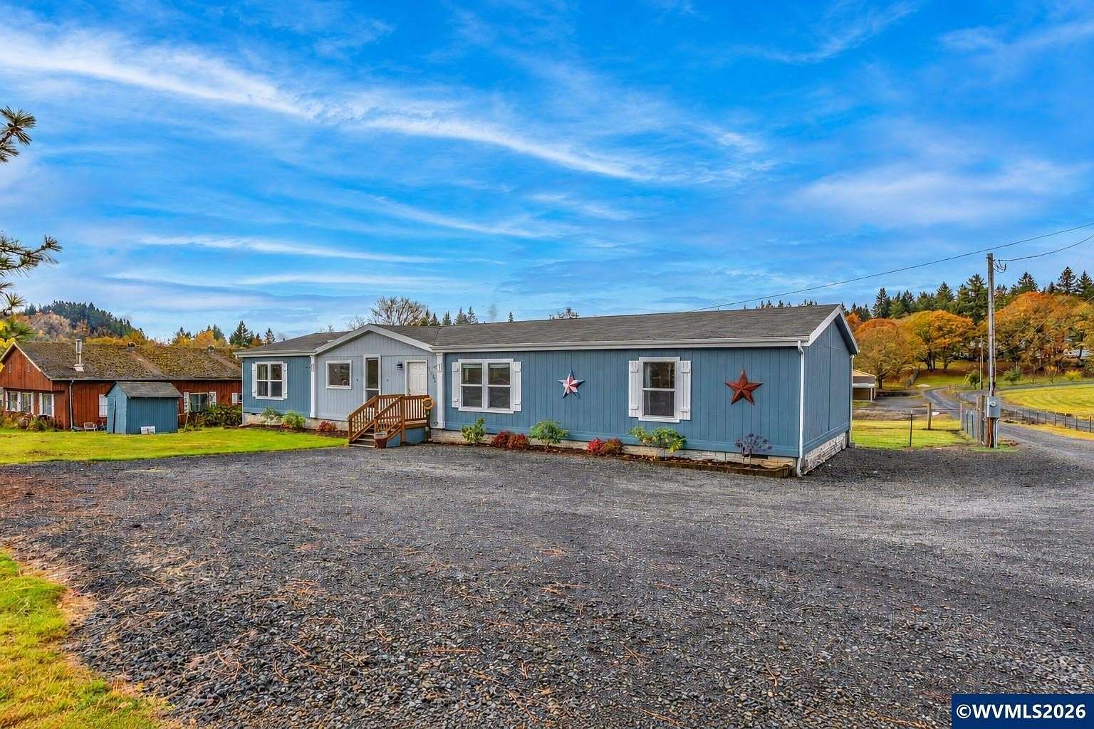 2.5 Acres of Land with Home for Sale in Lebanon, Oregon