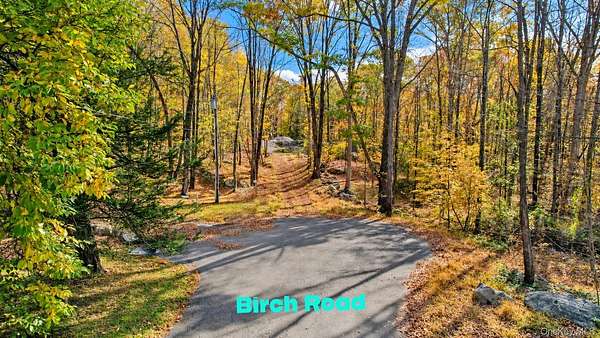 4.4 Acres of Residential Land for Sale in Putnam Valley, New York