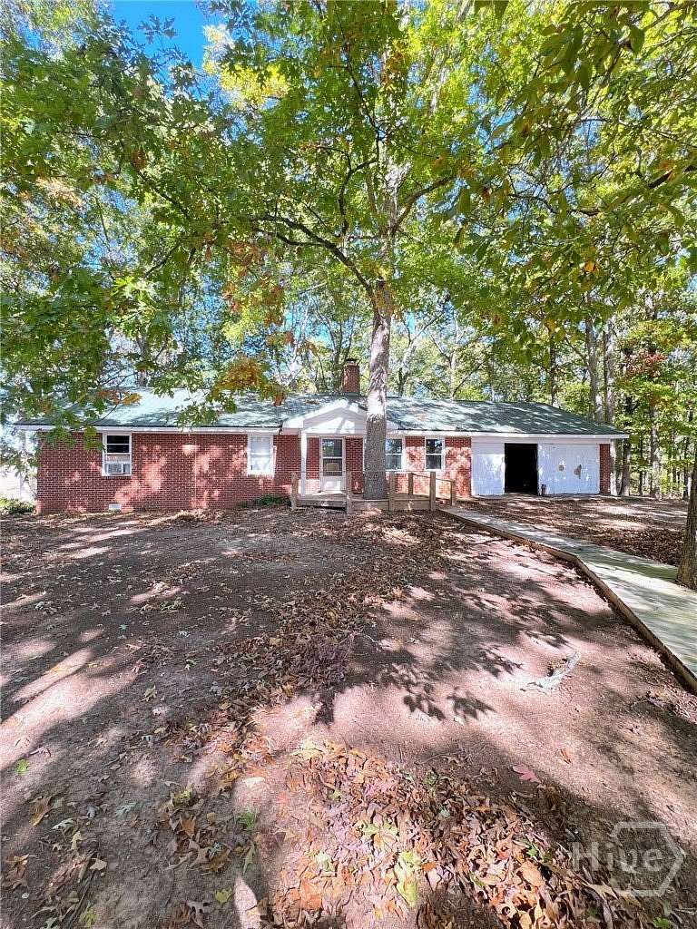 1.57 Acres of Land with Home for Sale in Colbert, Georgia