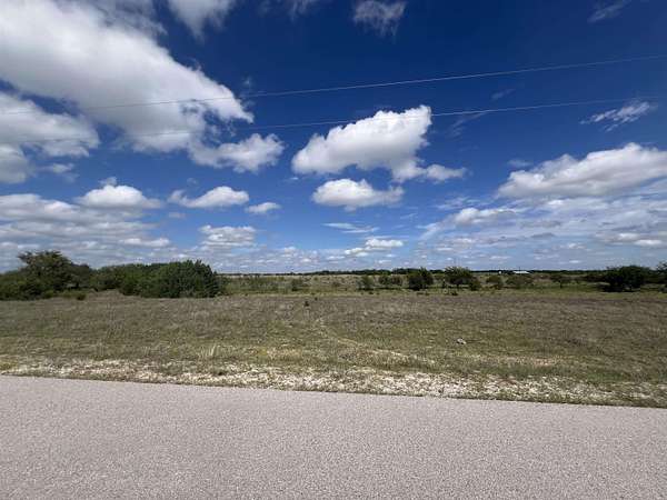 5.5 Acres of Residential Land for Sale in Lampasas, Texas