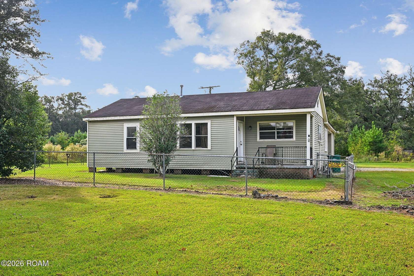 15 Acres of Land with Home for Sale in Hammond, Louisiana