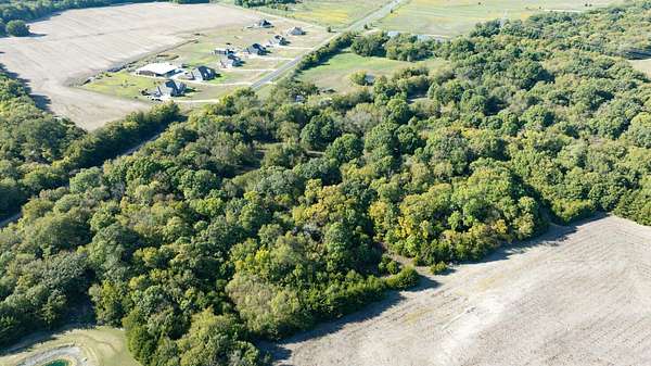 20 Acres of Recreational Land with Home for Sale in Farmersville, Texas