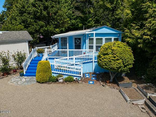 2.29 Acres of Improved Mixed-Use Land for Sale in Depoe Bay, Oregon