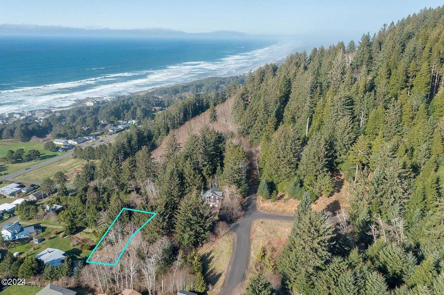 0.18 Acres of Residential Land for Sale in Yachats, Oregon