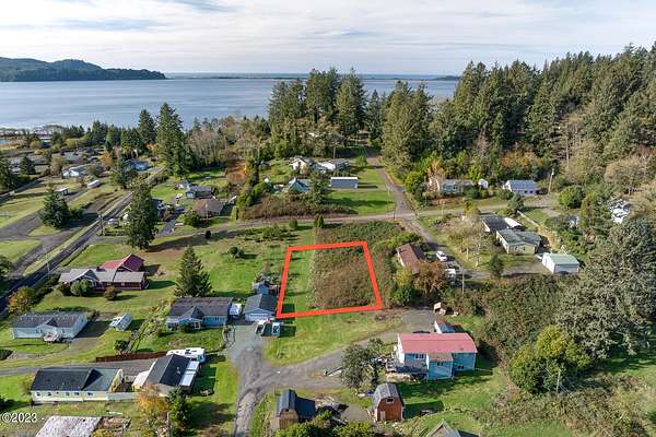 0.23 Acres of Residential Land for Sale in Bay City, Oregon
