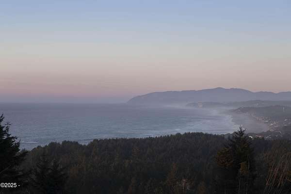 0.19 Acres of Residential Land for Sale in Depoe Bay, Oregon