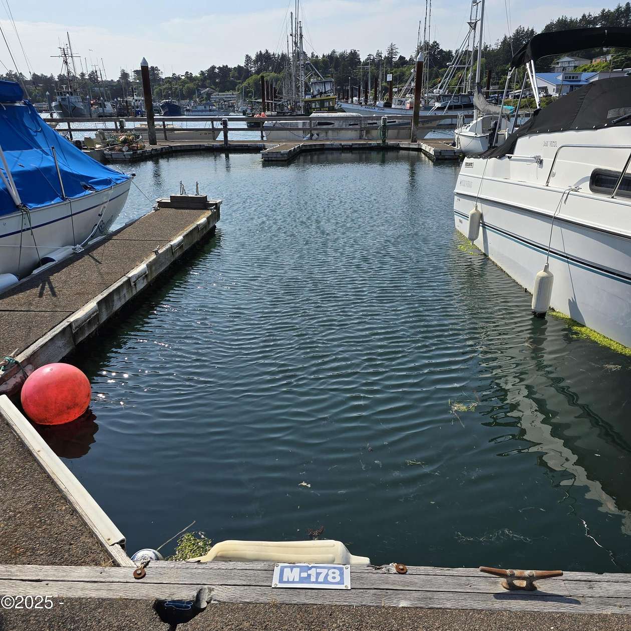 Land for Sale in Newport, Oregon