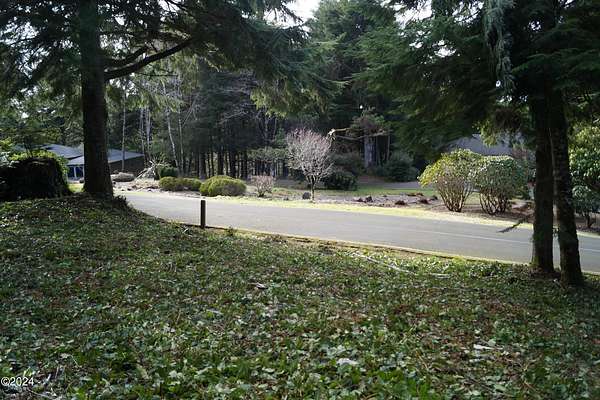 0.36 Acres of Residential Land for Sale in Gleneden Beach, Oregon