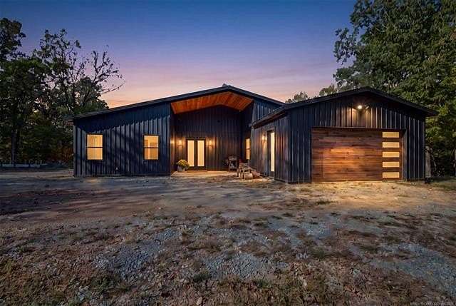 40 Acres of Land with Home for Sale in Salina, Oklahoma