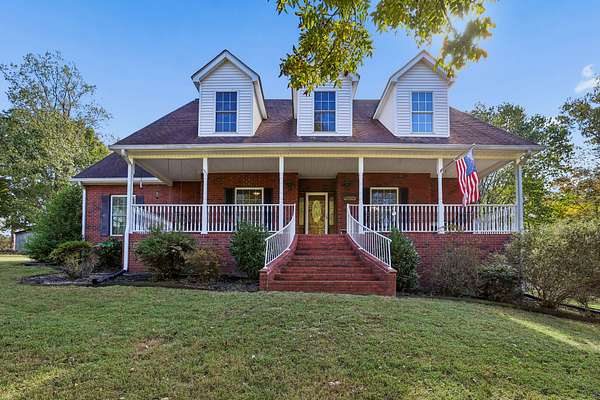 15 Acres of Land with Home for Sale in Eagleville, Tennessee