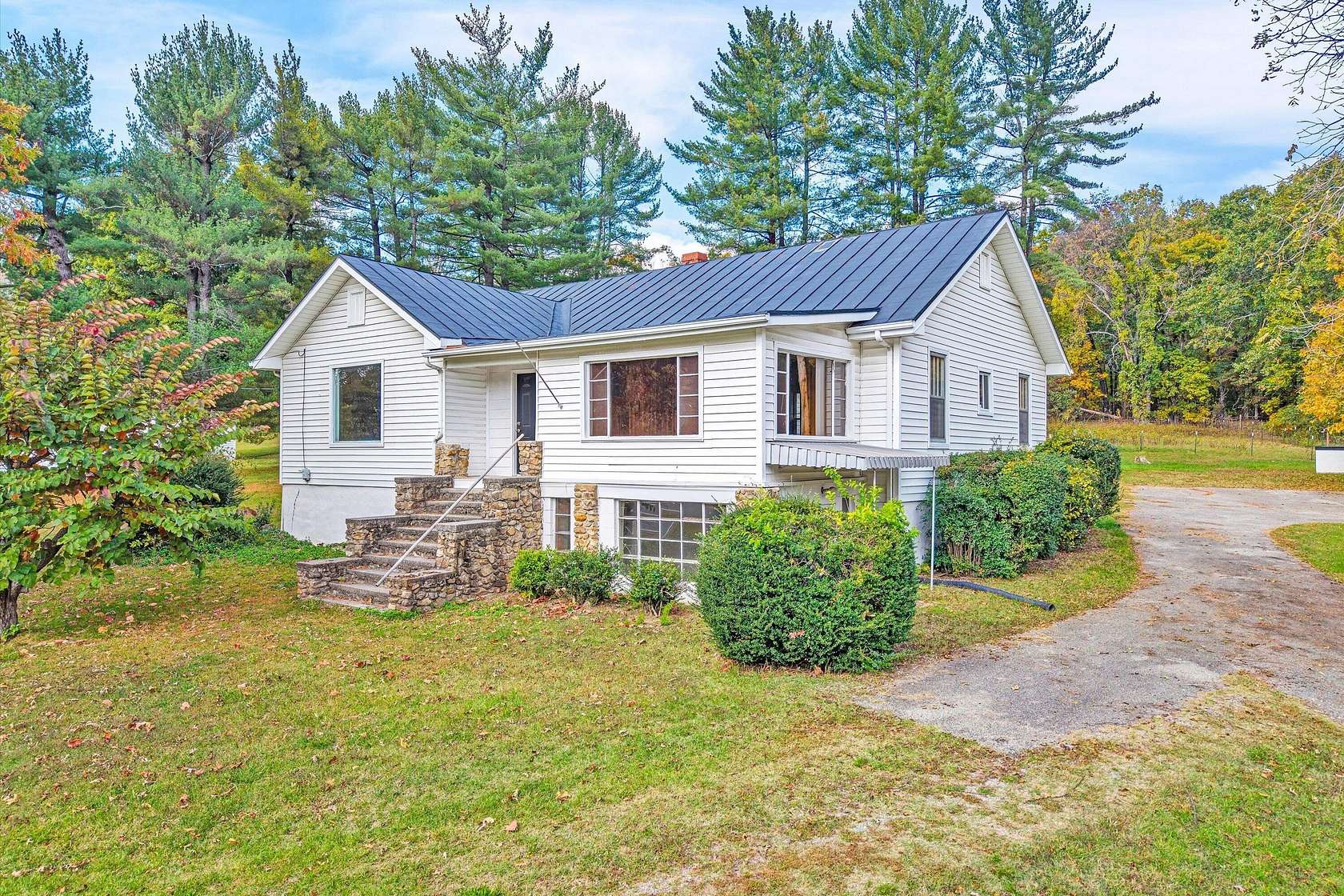 2.49 Acres of Land with Home for Sale in Blue Ridge, Virginia