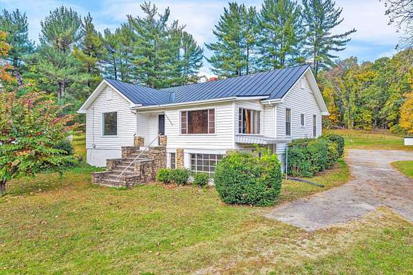 2.49 Acres of Land with Home for Sale in Blue Ridge, Virginia