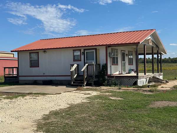 15.4 Acres of Land with Home for Sale in Moody, Texas