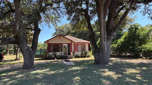 1.63 Acres of Land with Home for Sale in Gilliam, Louisiana