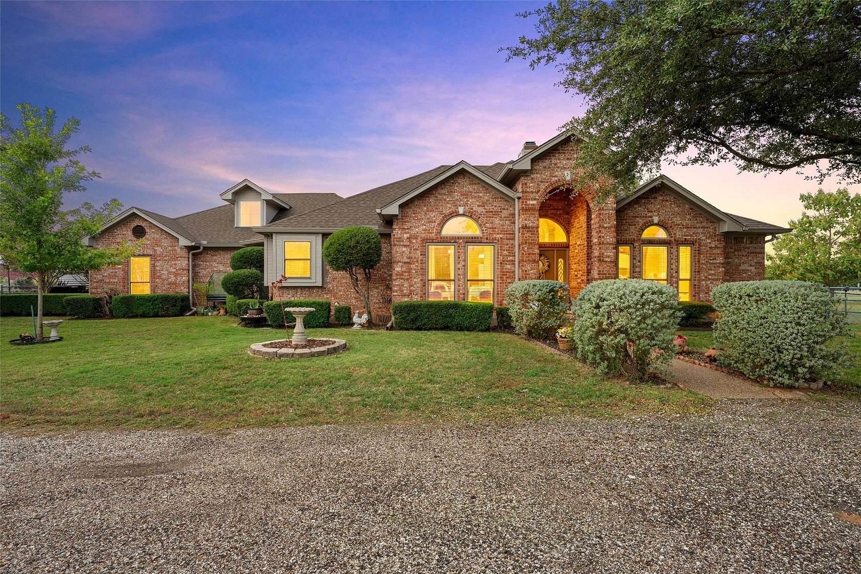 5.1 Acres of Land with Home for Sale in Waco, Texas
