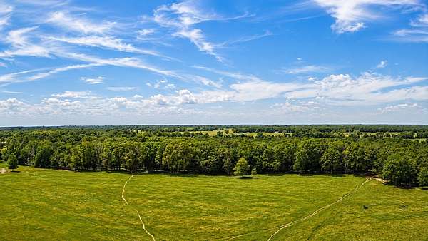 10 Acres of Recreational & Residential Land for Sale in Blossom, Texas