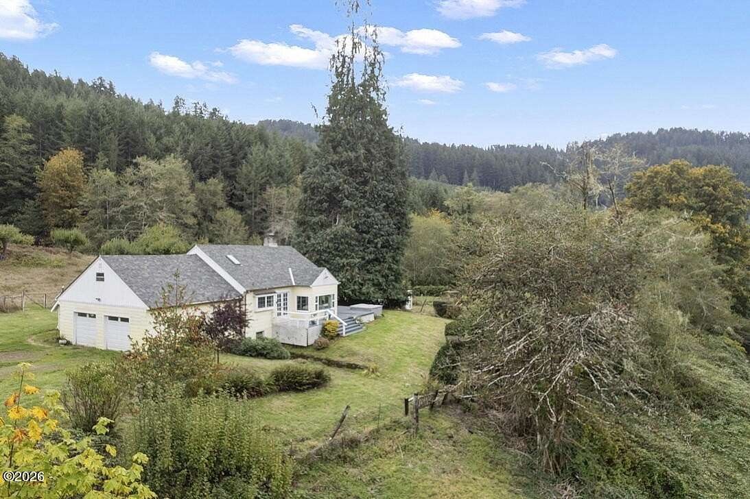 3 Acres of Land with Home for Sale in Tidewater, Oregon