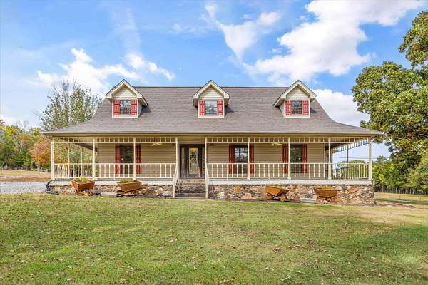 39.7 Acres of Land with Home for Sale in Tuscumbia, Alabama