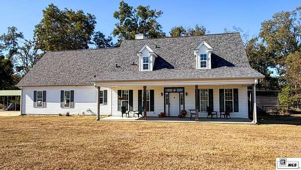 1.5 Acres of Land with Home for Sale in Rayville, Louisiana