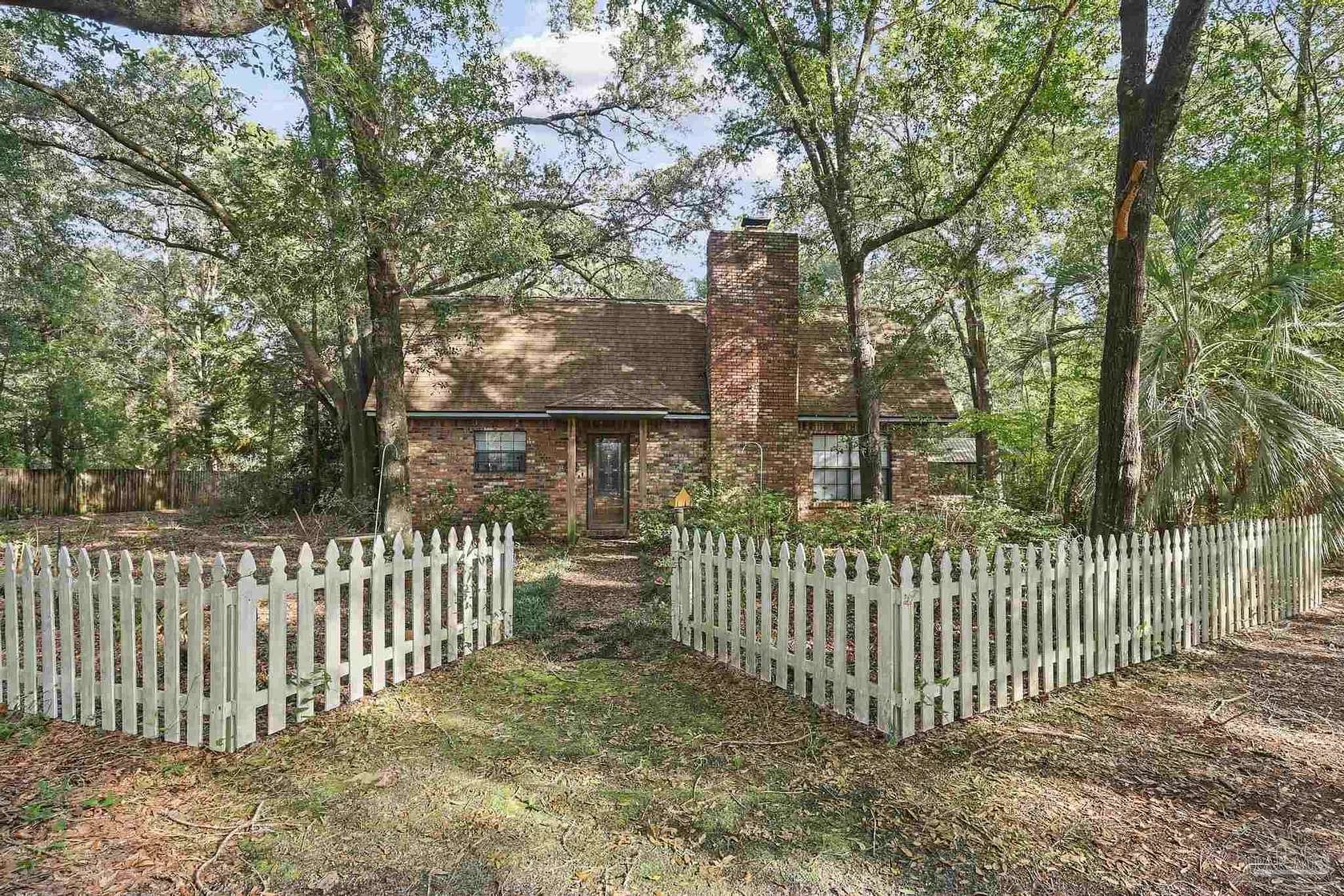 3 Acres of Land with Home for Sale in Milton, Florida