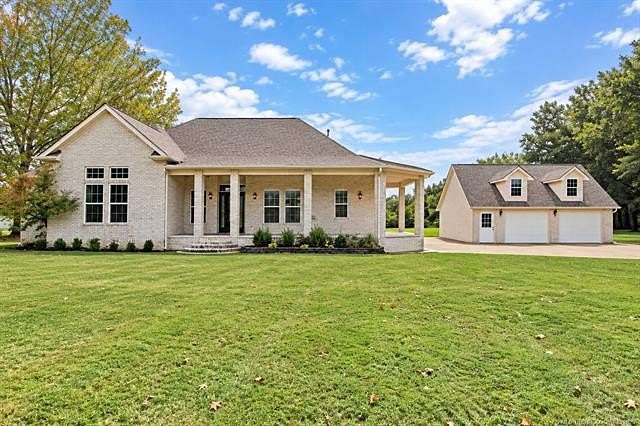 2.49 Acres of Land with Home for Sale in Okmulgee, Oklahoma