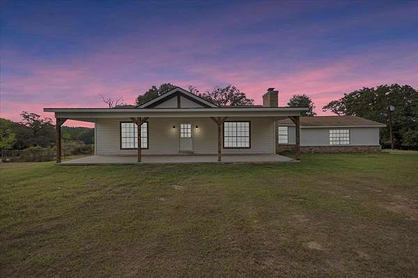 15.2 Acres of Land with Home for Sale in Henderson, Texas