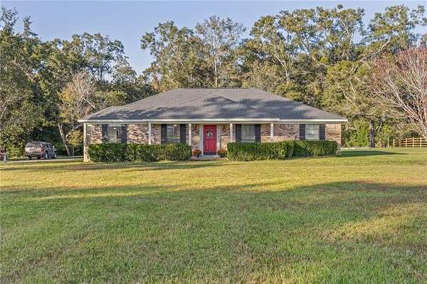 1.66 Acres of Land with Home for Sale in Mobile, Alabama