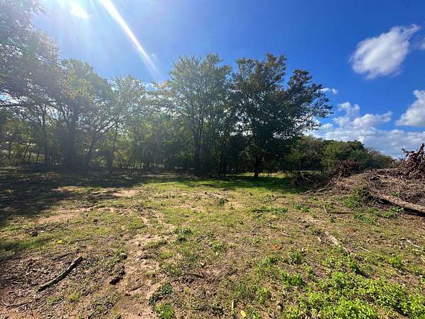 1 Acre of Residential Land for Sale in Thackerville, Oklahoma