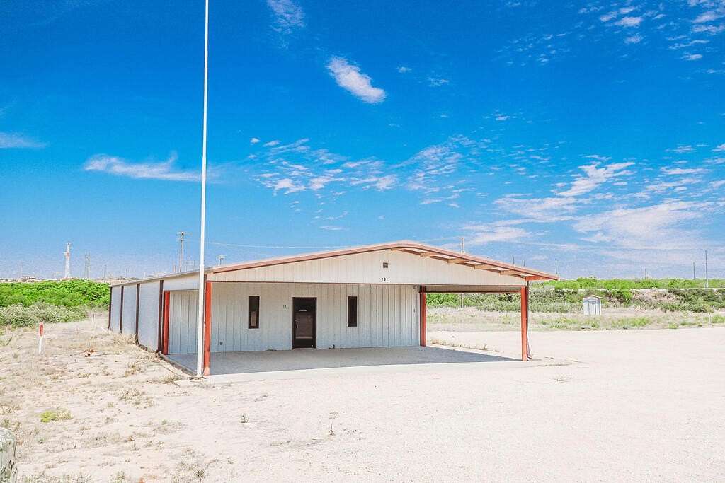 2.44 Acres of Improved Commercial Land for Sale in Big Spring, Texas