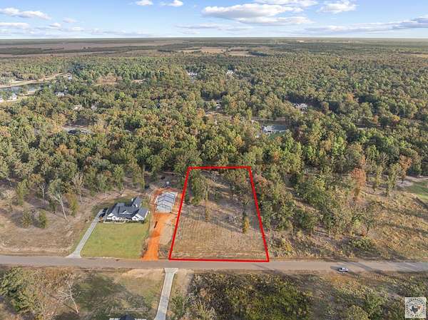 2 Acres of Residential Land for Sale in Texarkana, Texas