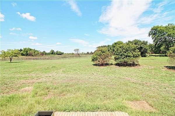 20 Acres of Land with Home for Lease in Celeste, Texas