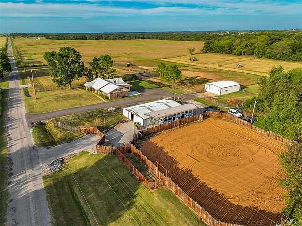 10 Acres of Land with Home for Sale in Pauls Valley, Oklahoma