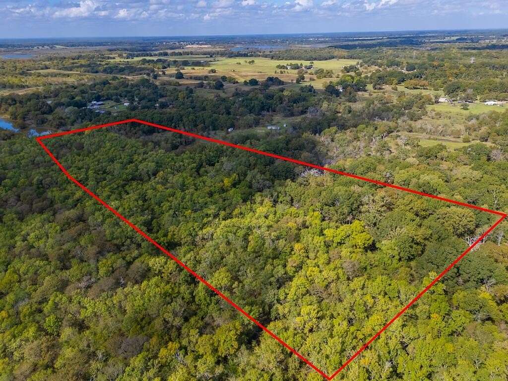 9.5 Acres of Land for Sale in Tool, Texas