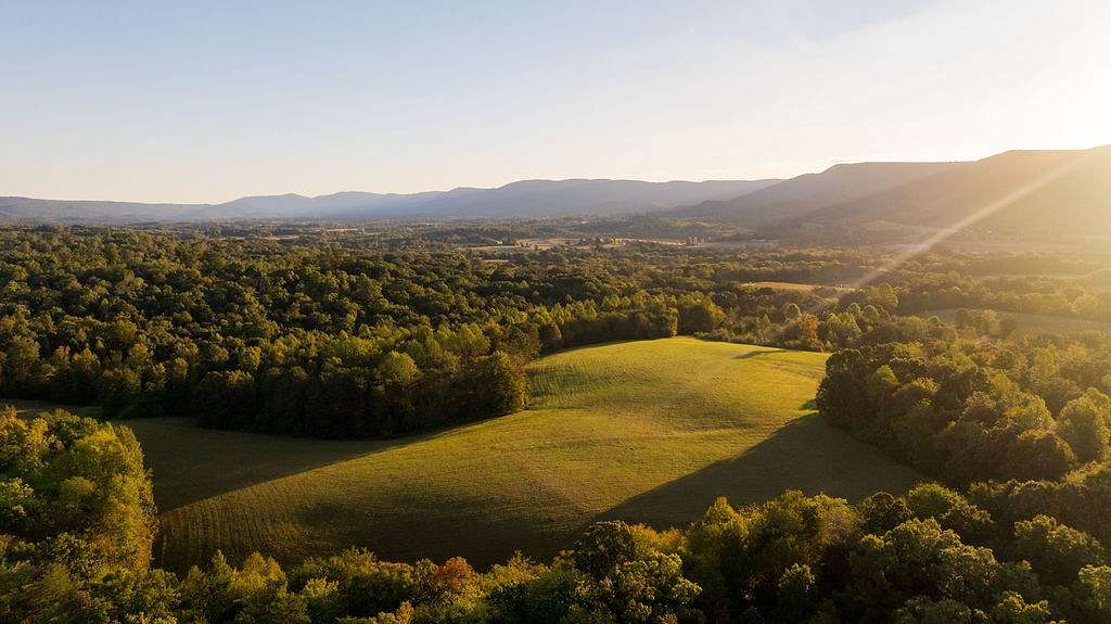 510 Acres of Land for Sale in Pikeville, Tennessee