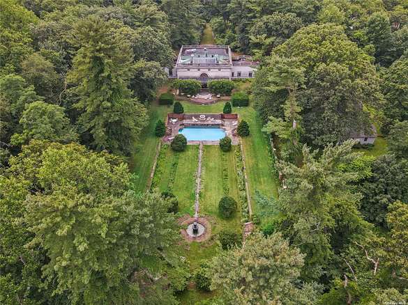 6.6 Acres of Residential Land with Home for Sale in Old Westbury, New York