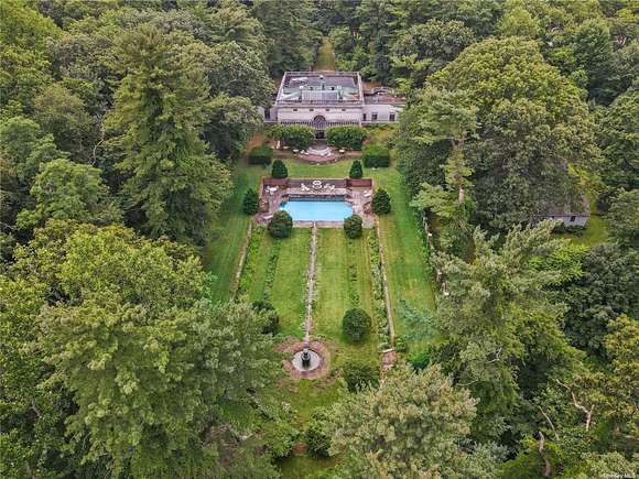 6.59 Acres of Residential Land with Home for Sale in Old Westbury, New York