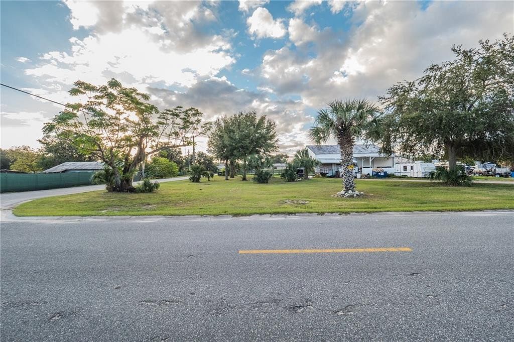 0.2 Acres of Commercial Land for Sale in Leesburg, Florida