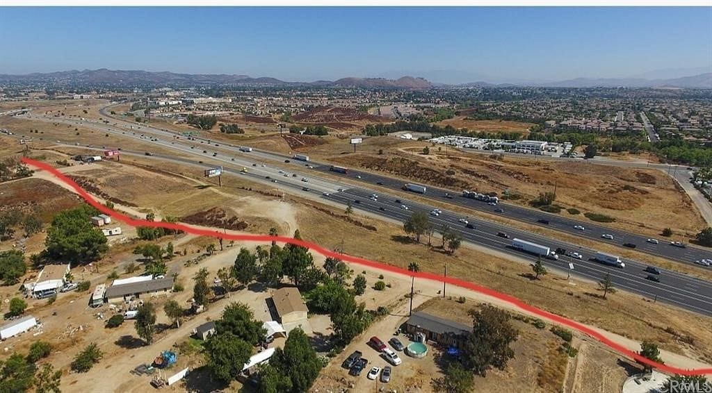 0.98 Acres of Commercial Land for Sale in Murrieta, California